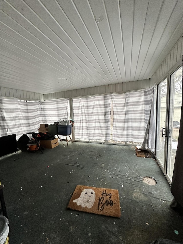 view of unfurnished sunroom