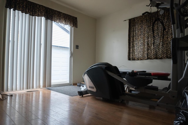 office area with hardwood / wood-style floors