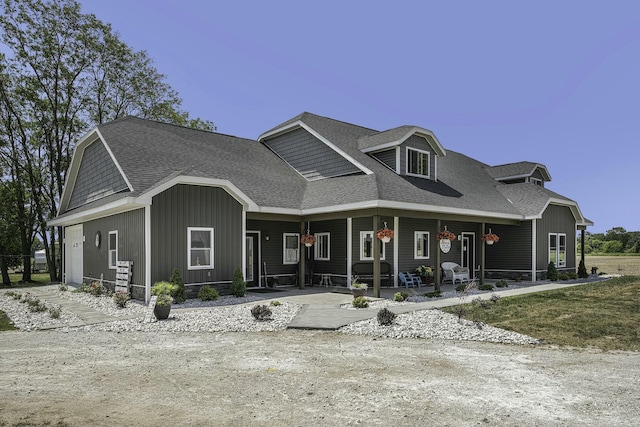 view of front of house featuring a porch