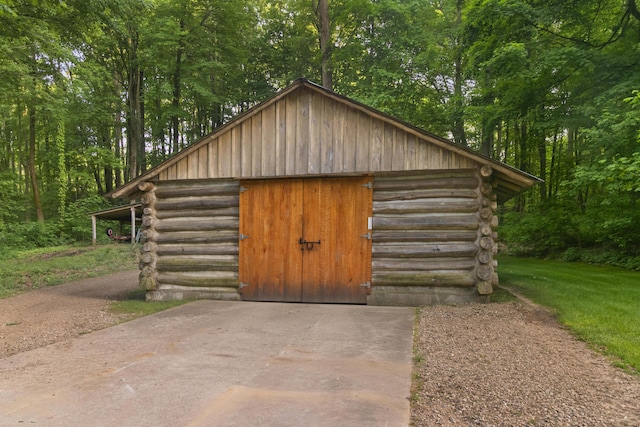 view of outdoor structure