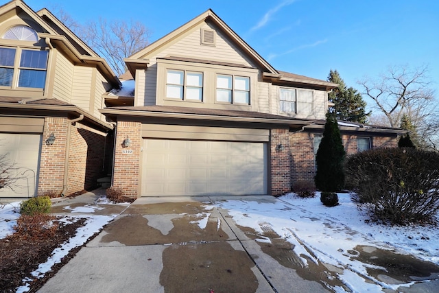 view of front facade featuring a garage