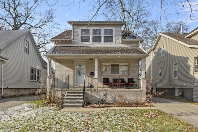 view of front of property with a porch