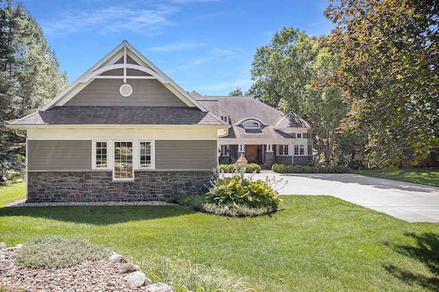 view of front of home with a front yard