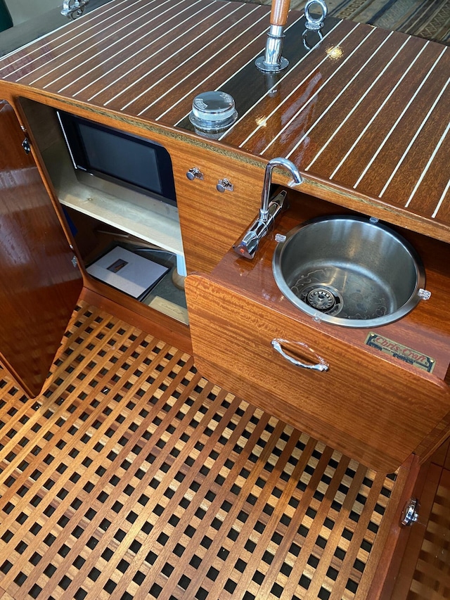 room details with sink