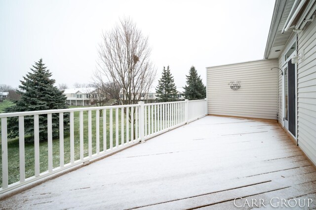 exterior space featuring a balcony