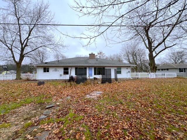 view of front of property