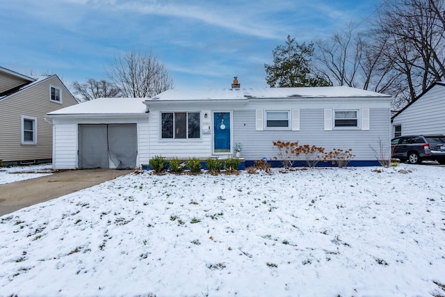 view of front facade with a garage