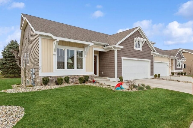 view of front of house with a front yard