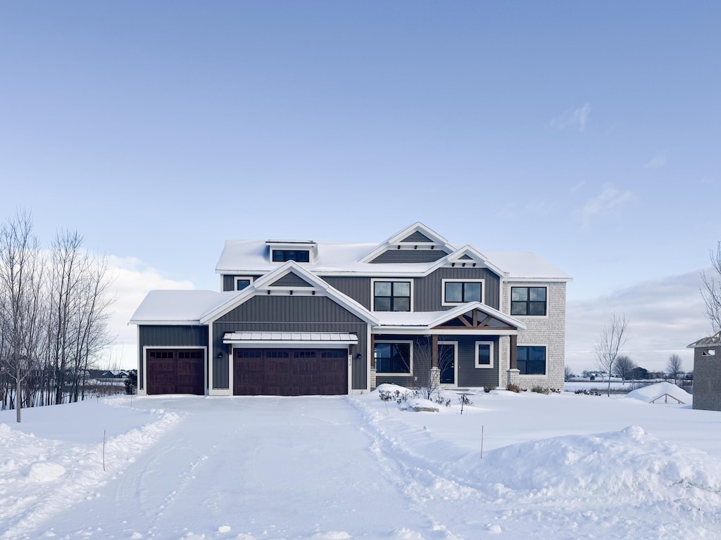 view of front of home featuring a garage