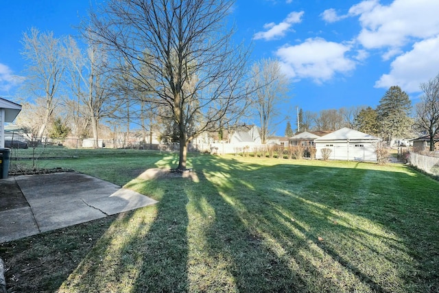 view of yard with a patio area