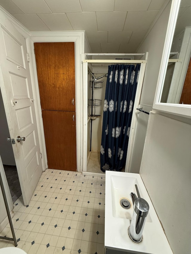 bathroom with walk in shower