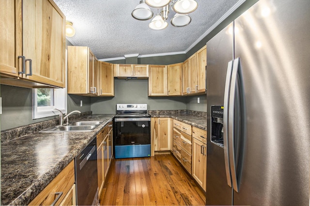 kitchen with sink, stainless steel appliances, dark hardwood / wood-style flooring, crown molding, and a textured ceiling