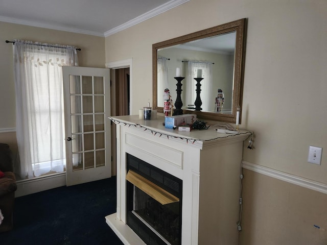 living room featuring crown molding