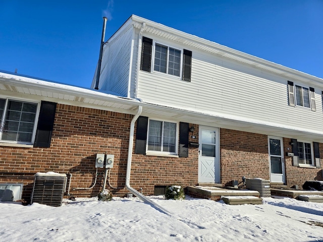 view of front of property featuring central AC