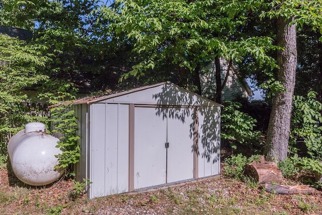 view of outbuilding