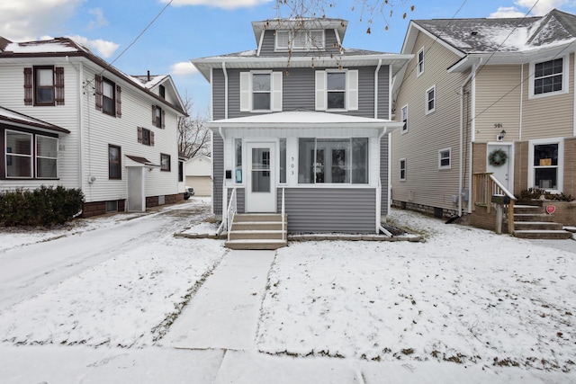 view of front property