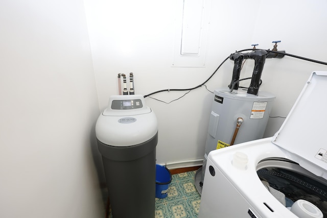 laundry area featuring washer / dryer