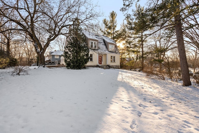 view of front of property