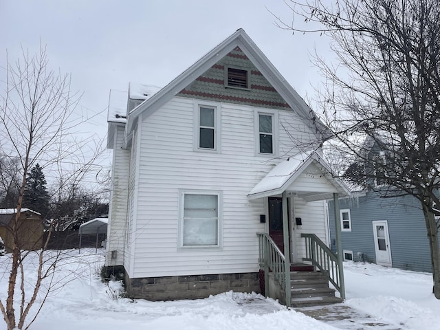 view of front of property