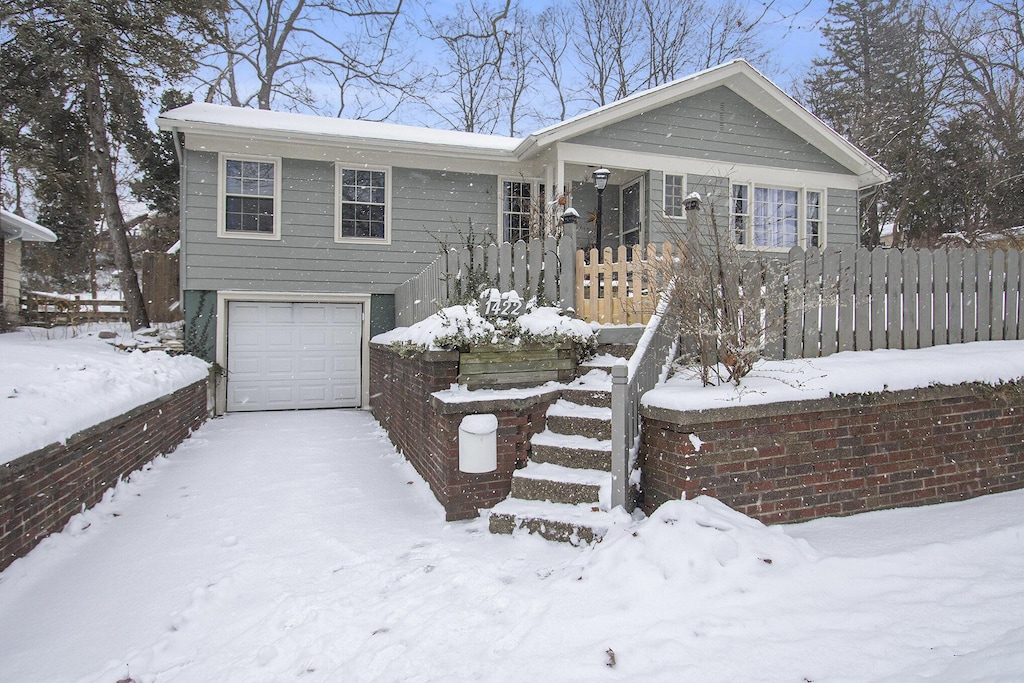 view of front of home featuring a garage