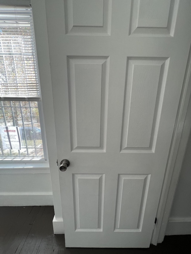 5510 Allendale St, Detroit, MI 48204 - room details featuring wood-type flooring