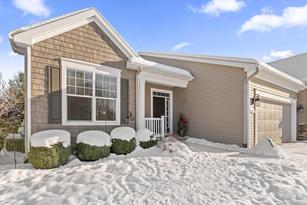 view of front of home featuring a garage