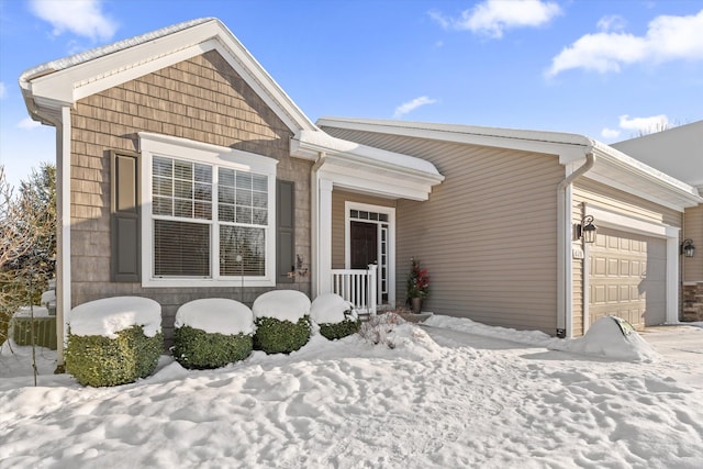 view of front of home featuring a garage