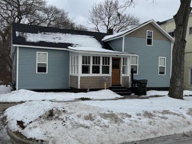 view of front of property