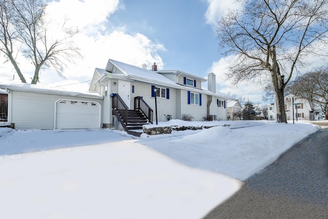 view of front of home with a garage