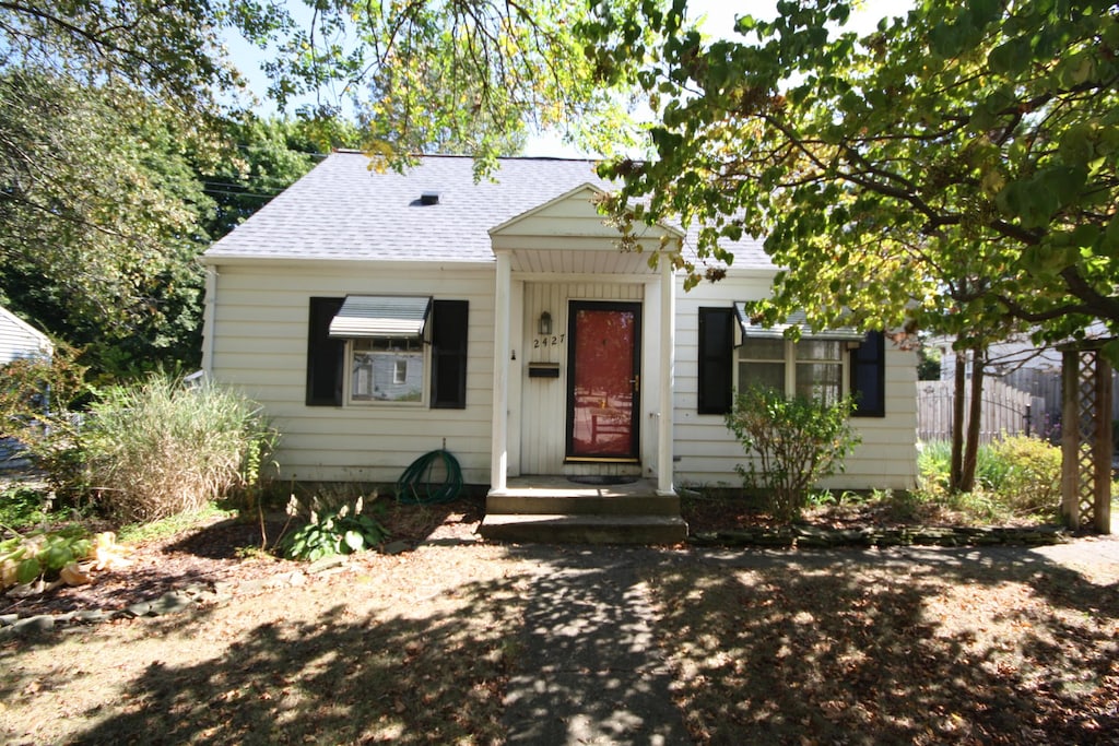 view of bungalow-style house