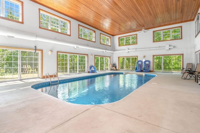 view of pool with ceiling fan