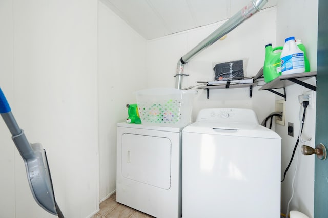 laundry room featuring washer and clothes dryer