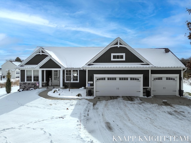 view of front facade with a garage