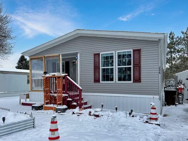 view of manufactured / mobile home