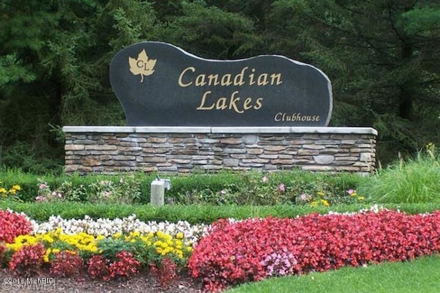 Listing photo 3 for 9284 Briarstone Dr Unit 27, Canadian Lakes MI 49346