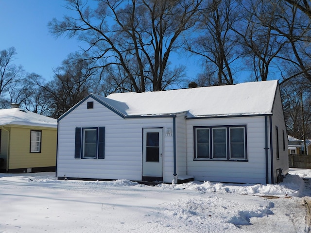 view of front of property