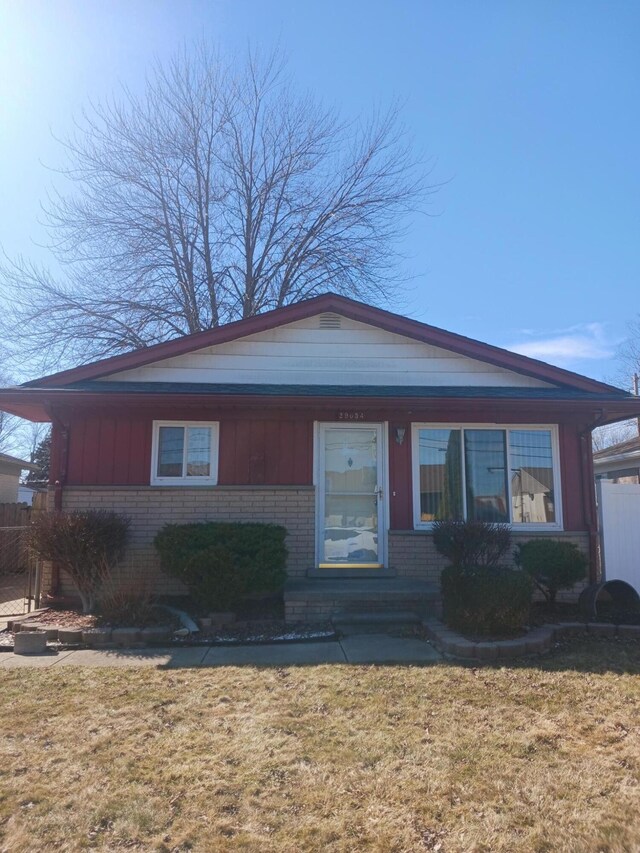 29054 Springstead St, Gibraltar MI, 48173, 3 bedrooms, 1 bath house for sale