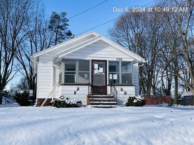 view of front of property