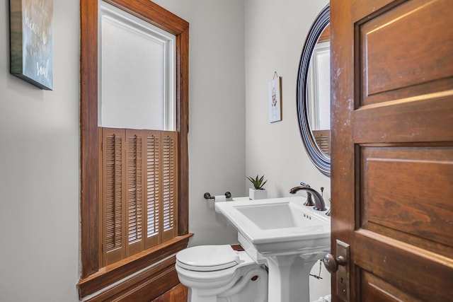 bathroom featuring toilet