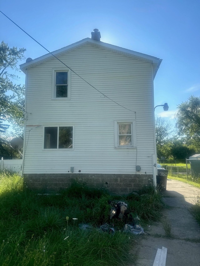 view of side of property