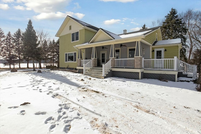 view of front of house with ceiling fan and covered porch