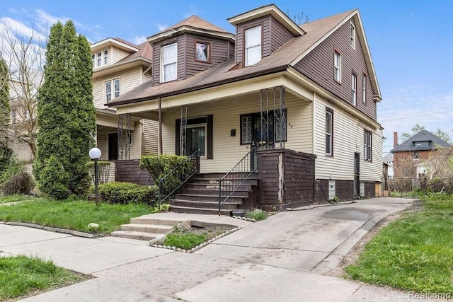 view of front of property with a porch