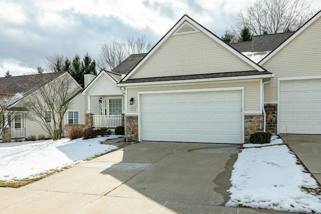 view of front of property featuring a garage