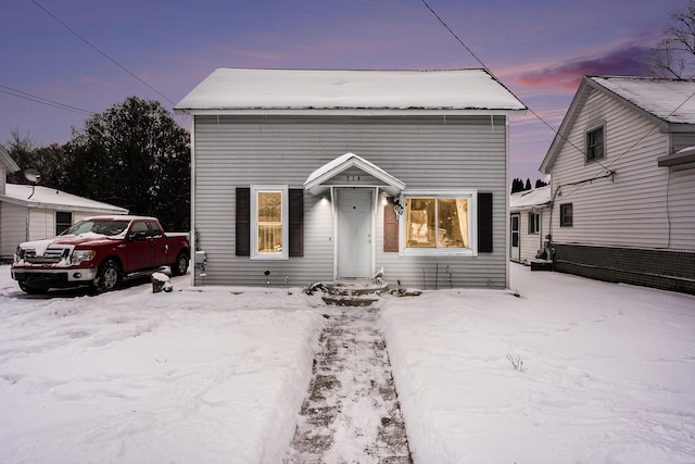 view of front of property