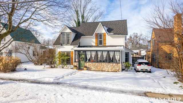 view of front of property