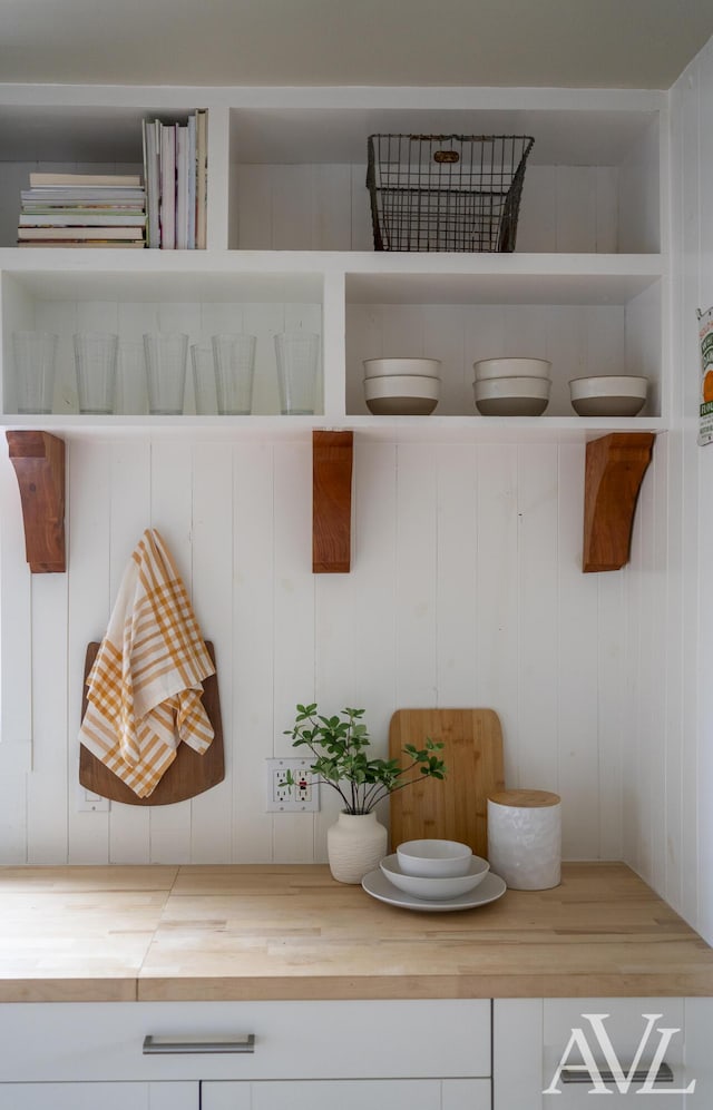 view of mudroom