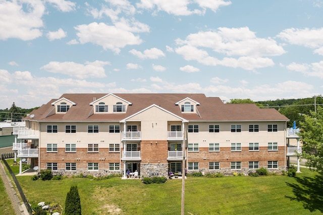 view of building exterior