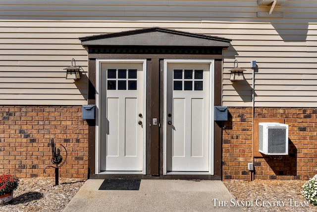 view of property entrance