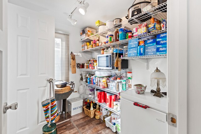 3509 N Shore Dr, Sears, MI 49679 - view of pantry