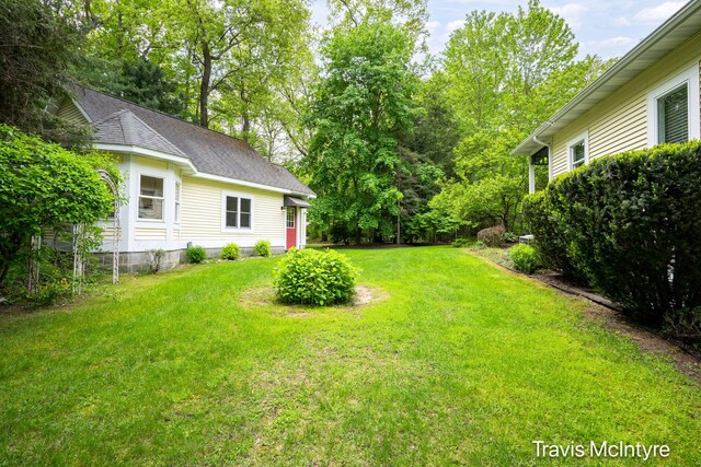 1281 Allendale Dr, Muskegon, MI 49445